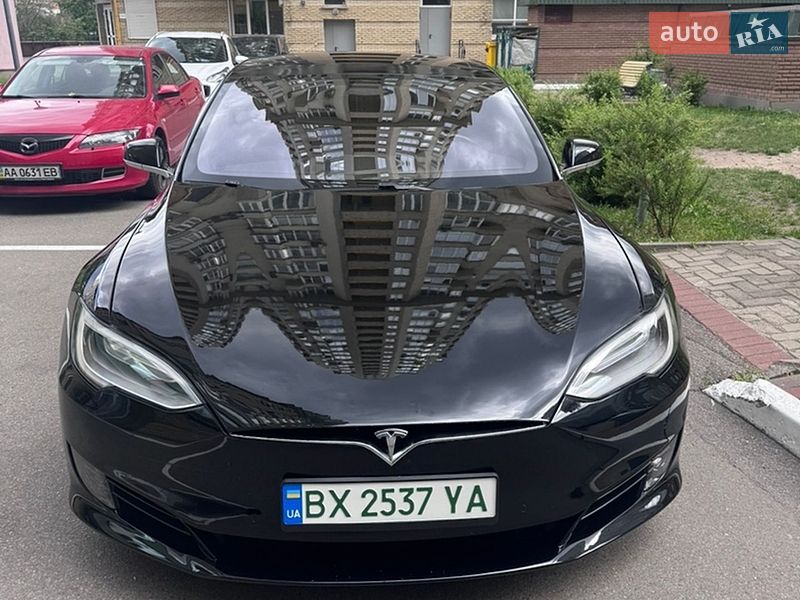 Tesla Model S 2017
