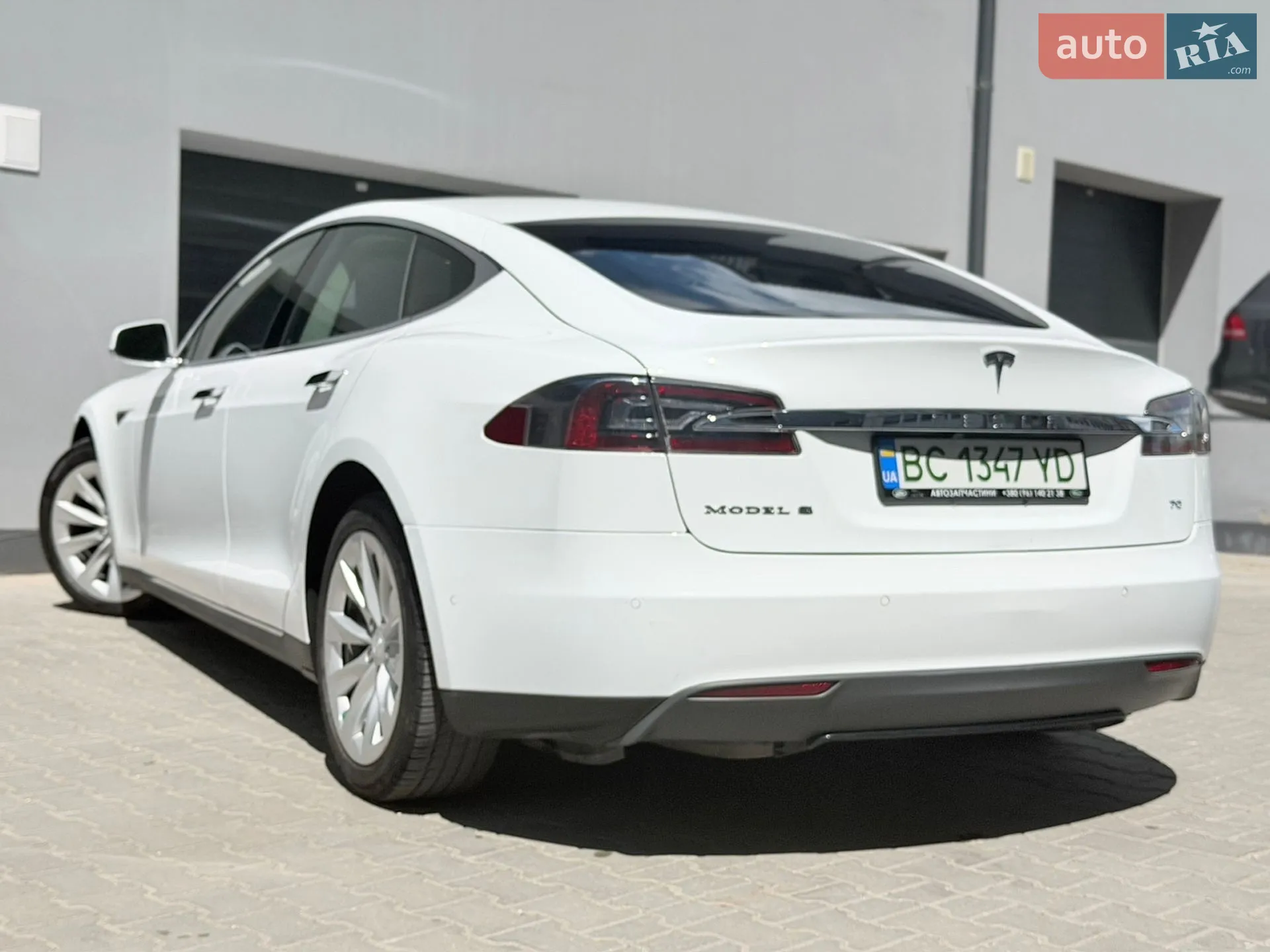 2016 Tesla Model S - мініатюра 18