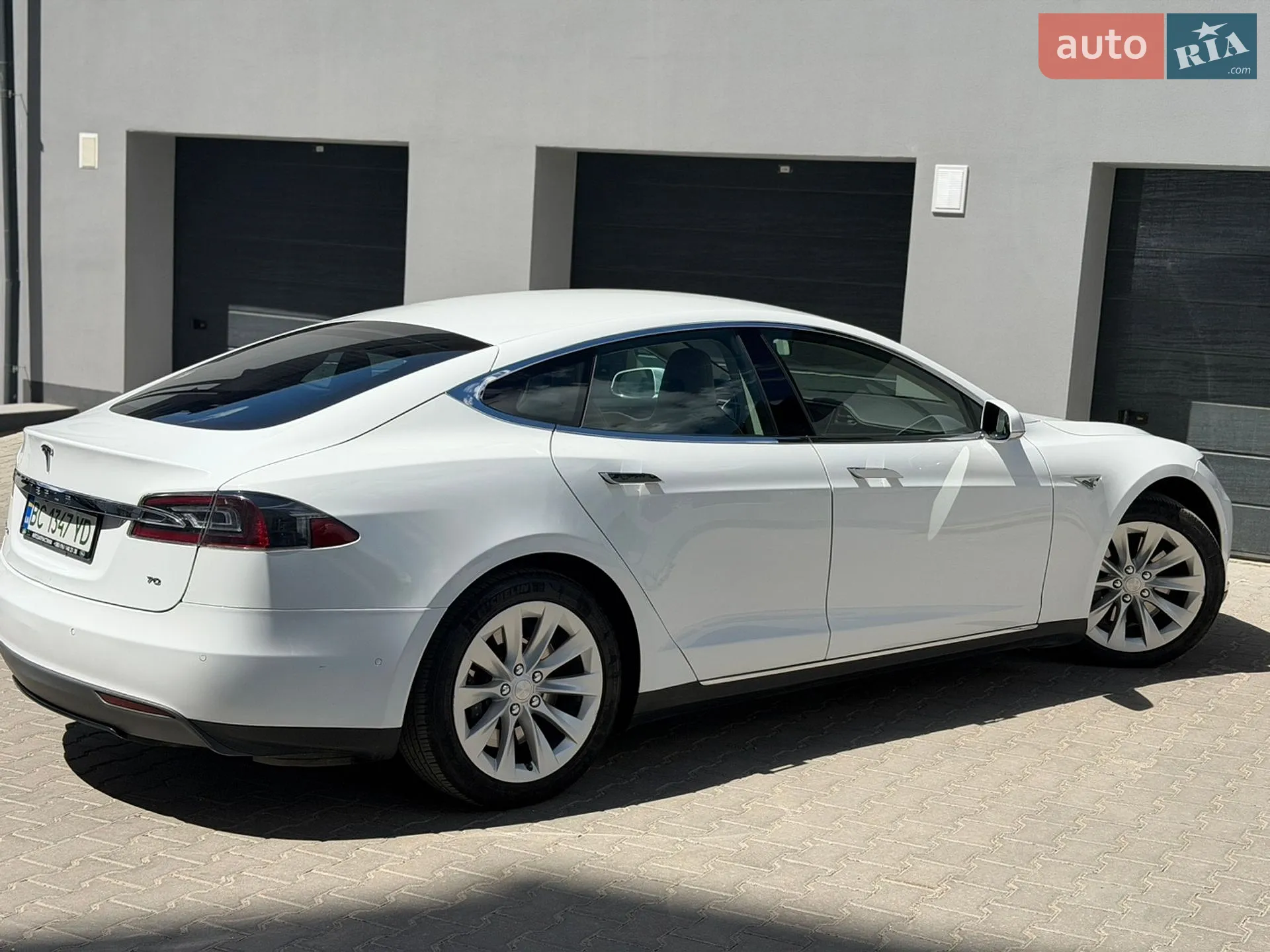 2016 Tesla Model S - мініатюра 14