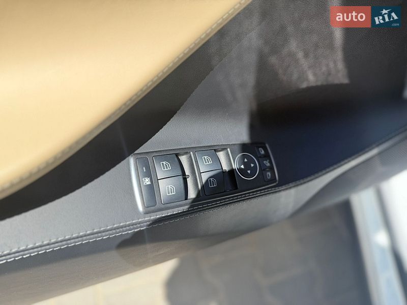 Ліфтбек Tesla Model S 2016 в Тернополі