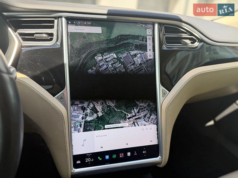 Ліфтбек Tesla Model S 2016 в Тернополі