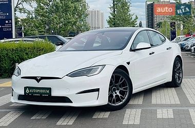 Лифтбек Tesla Model S 2022 в Киеве