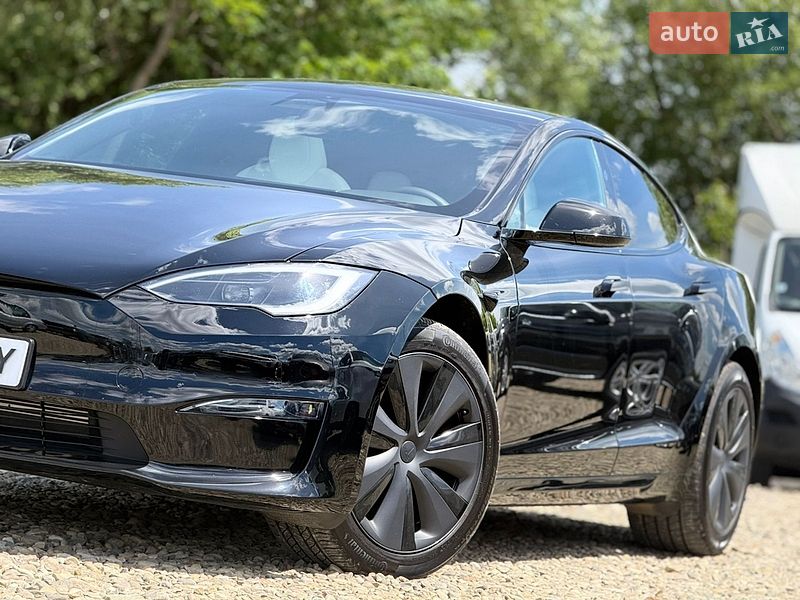 Лифтбек Tesla Model S 2023 в Стрые