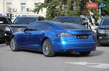 Ліфтбек Tesla Model S 2015 в Харкові