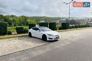 Ліфтбек Tesla Model S 2016 в Дніпрі фото 2 Ліфтбек Tesla Model S 2016 в Дніпрі