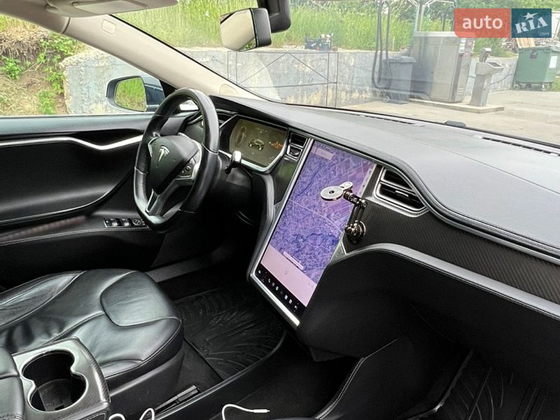 Лифтбек Tesla Model S 2014 в Черновцах фото 19 Лифтбек Tesla Model S 2014 в Черновцах