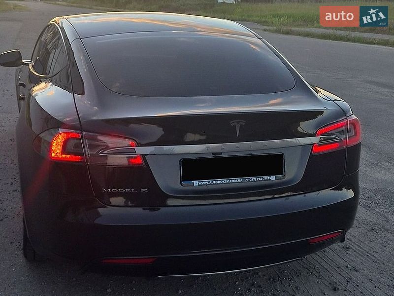 Лифтбек Tesla Model S 2013 в Харькове