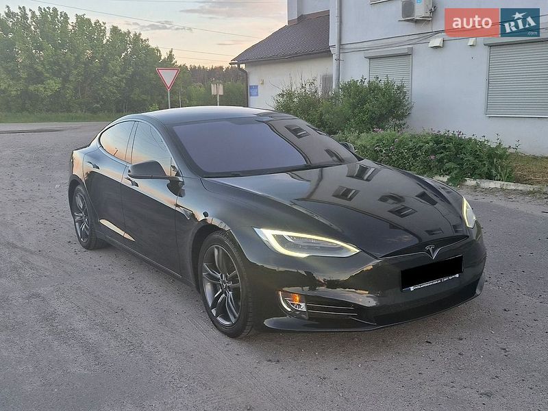 Лифтбек Tesla Model S 2013 в Харькове