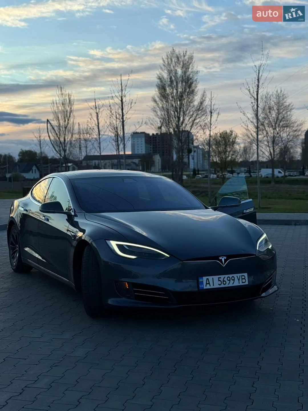 2016 Tesla Model S - мініатюра 3
