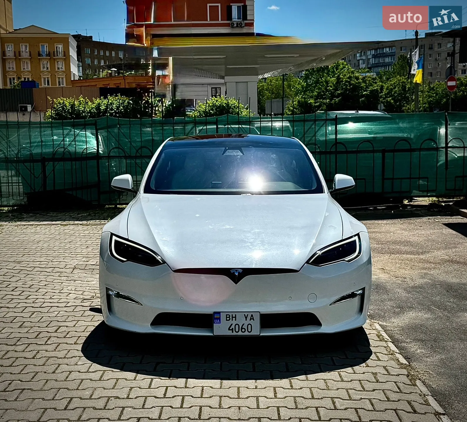 2022 Tesla Model S - мініатюра 2