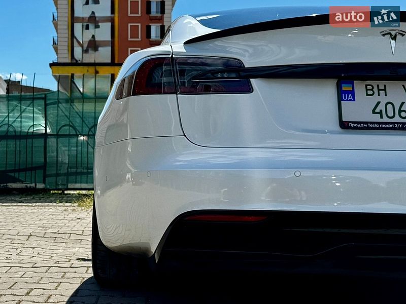 Ліфтбек Tesla Model S 2022 в Одесі