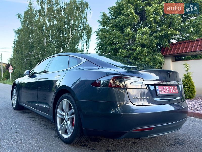 Лифтбек Tesla Model S 2014 в Одессе