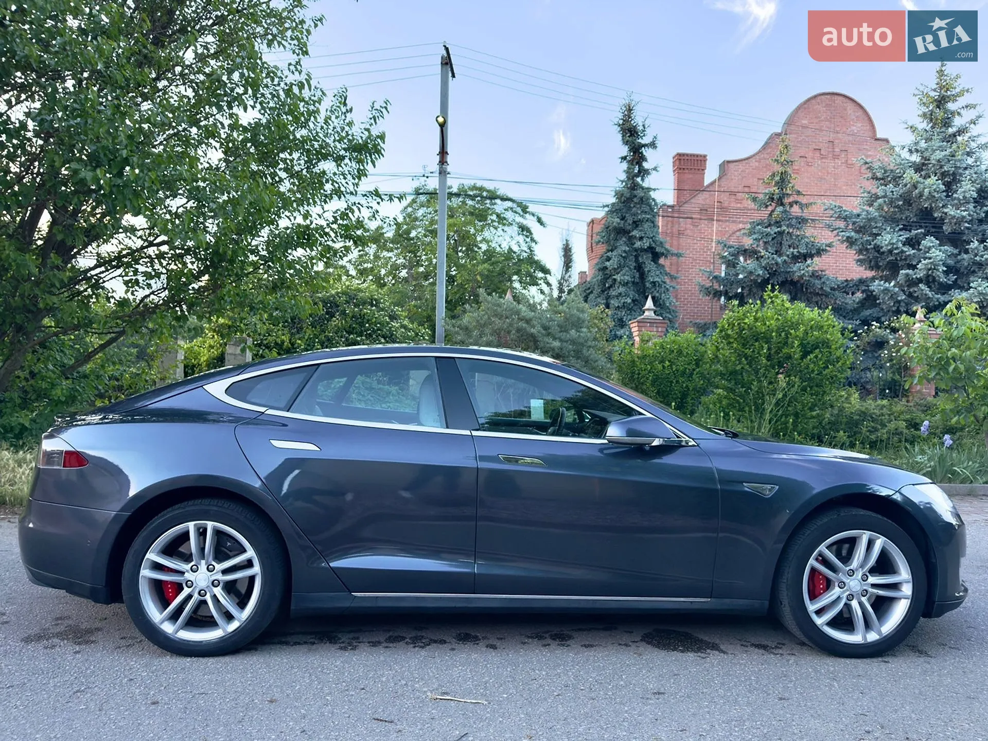 2014 Tesla Model S - мініатюра 11