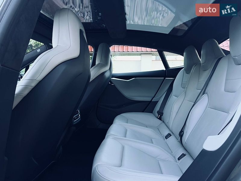 Лифтбек Tesla Model S 2014 в Одессе