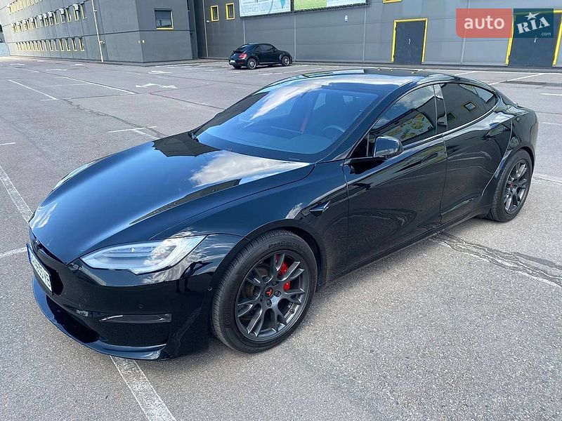 Лифтбек Tesla Model S 2021 в Киеве