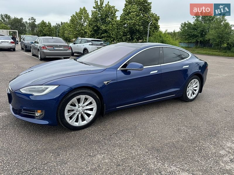 Лифтбек Tesla Model S 2018 в Днепре фото 2 Лифтбек Tesla Model S 2018 в Днепре