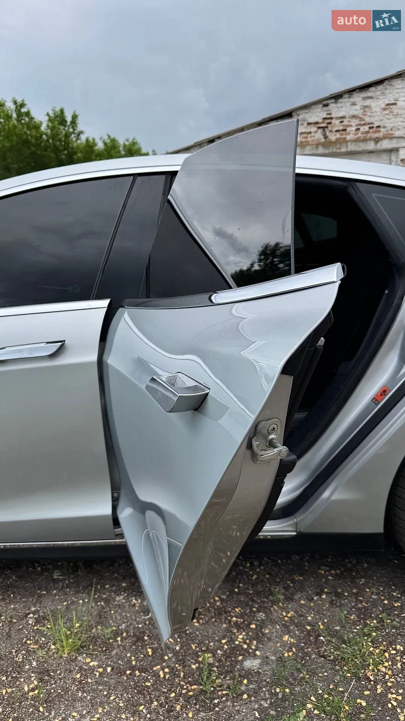 2015 Tesla Model S - мініатюра 6