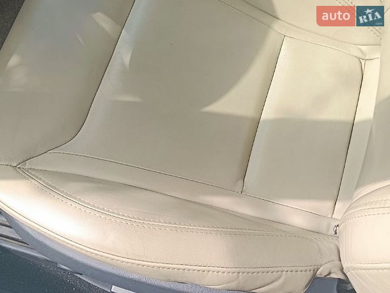 Лифтбек Tesla Model S 2016 в Киеве
