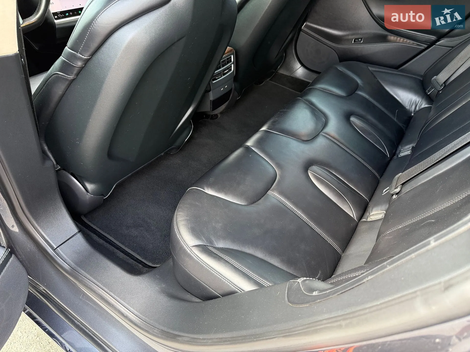 2016 Tesla Model S - мініатюра 13