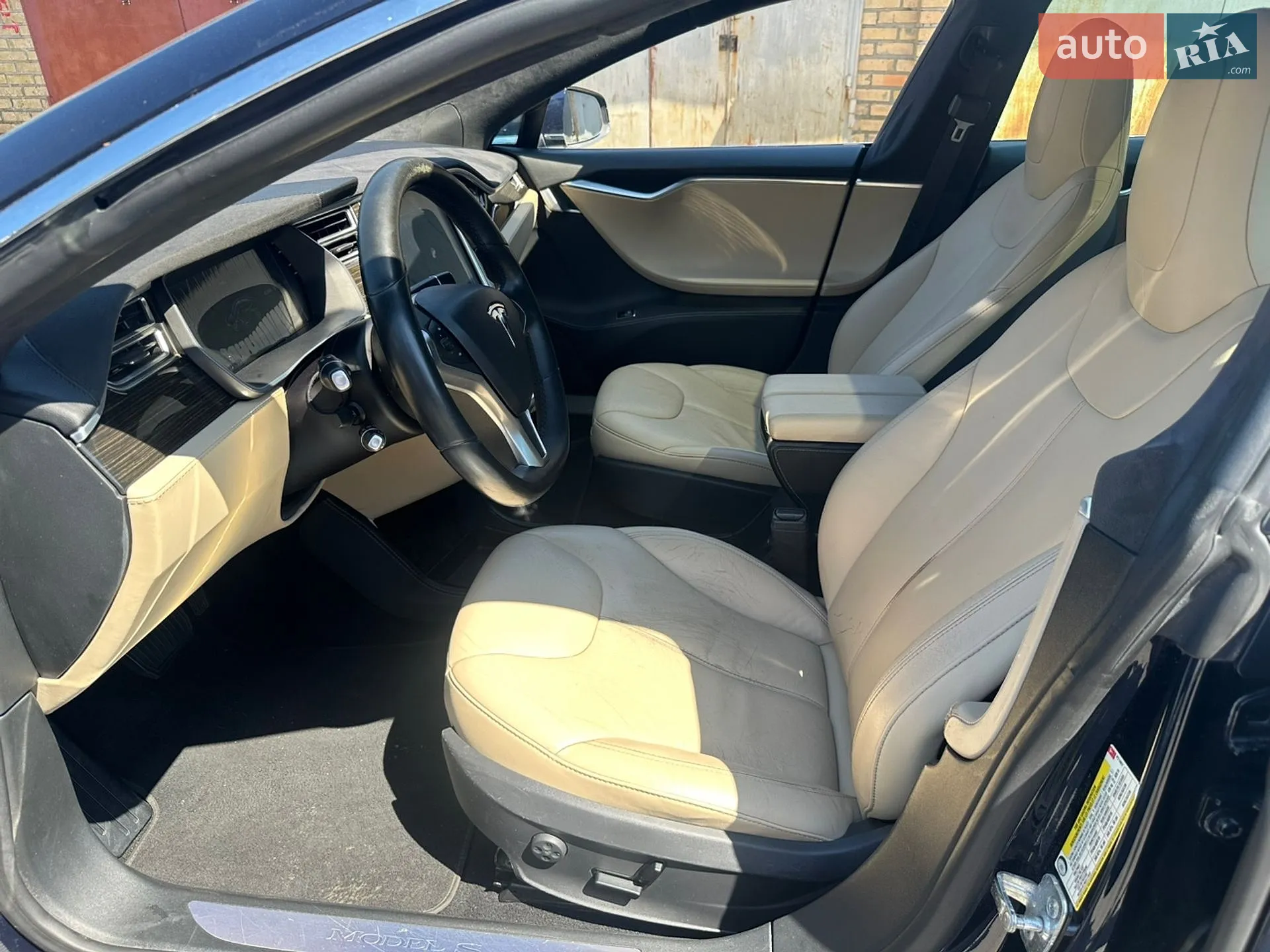 2015 Tesla Model S - мініатюра 9