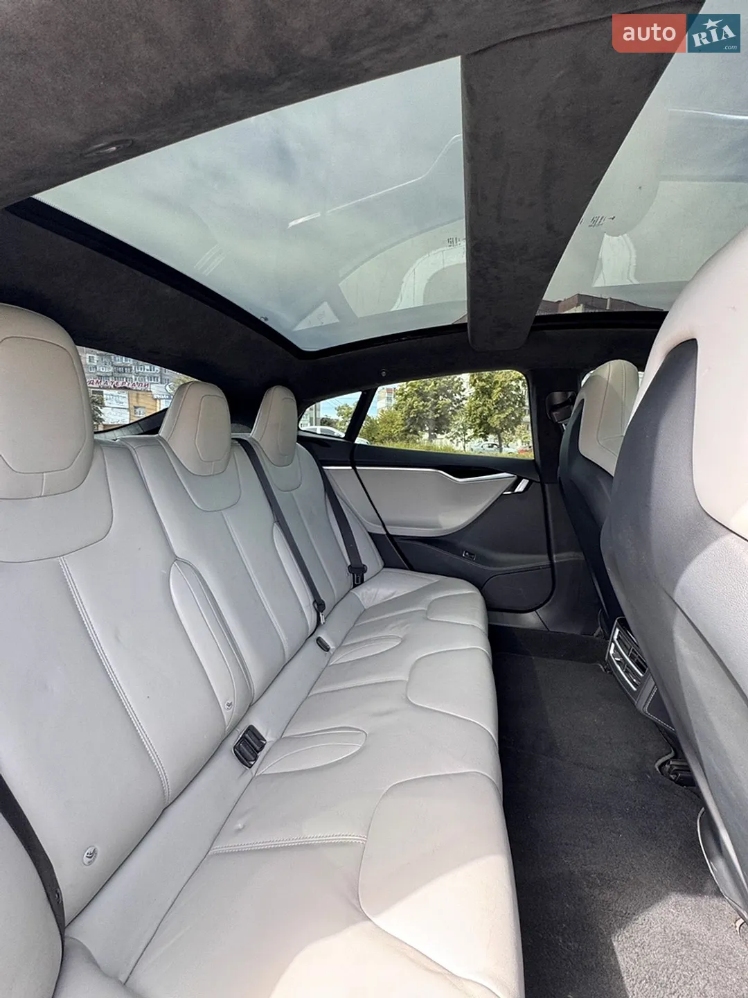 2015 Tesla Model S - мініатюра 14