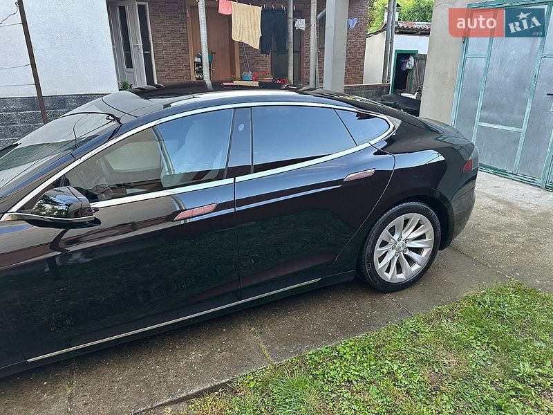 Лифтбек Tesla Model S 2019 в Виноградове фото 4 Лифтбек Tesla Model S 2019 в Виноградове