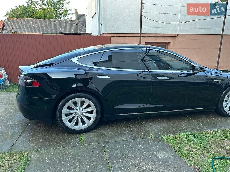 Лифтбек Tesla Model S 2019 в Виноградове фото 7 Лифтбек Tesla Model S 2019 в Виноградове