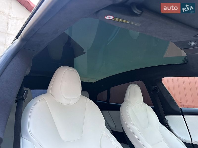 Лифтбек Tesla Model S 2019 в Виноградове фото 11 Лифтбек Tesla Model S 2019 в Виноградове