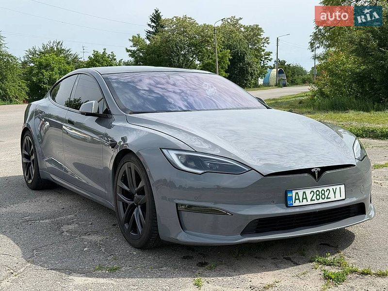 Лифтбек Tesla Model S 2021 в Фастове