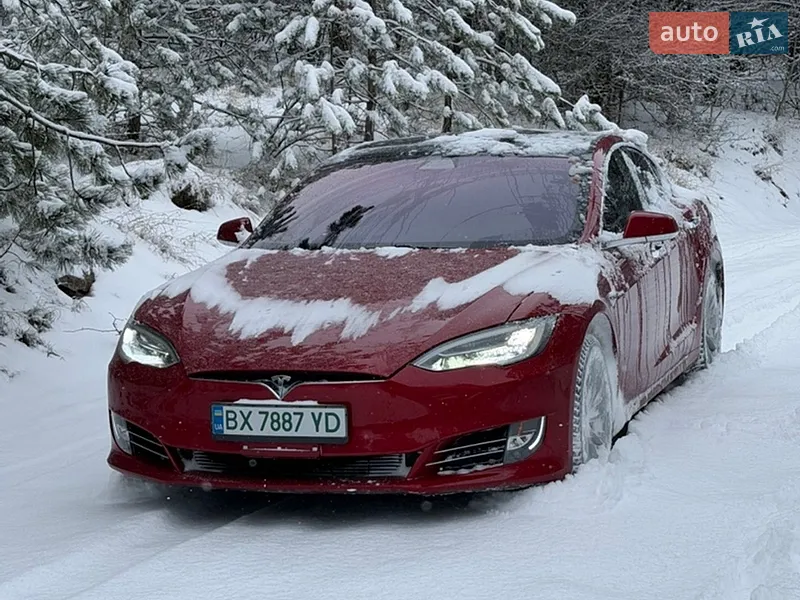 Tesla Model S 2018