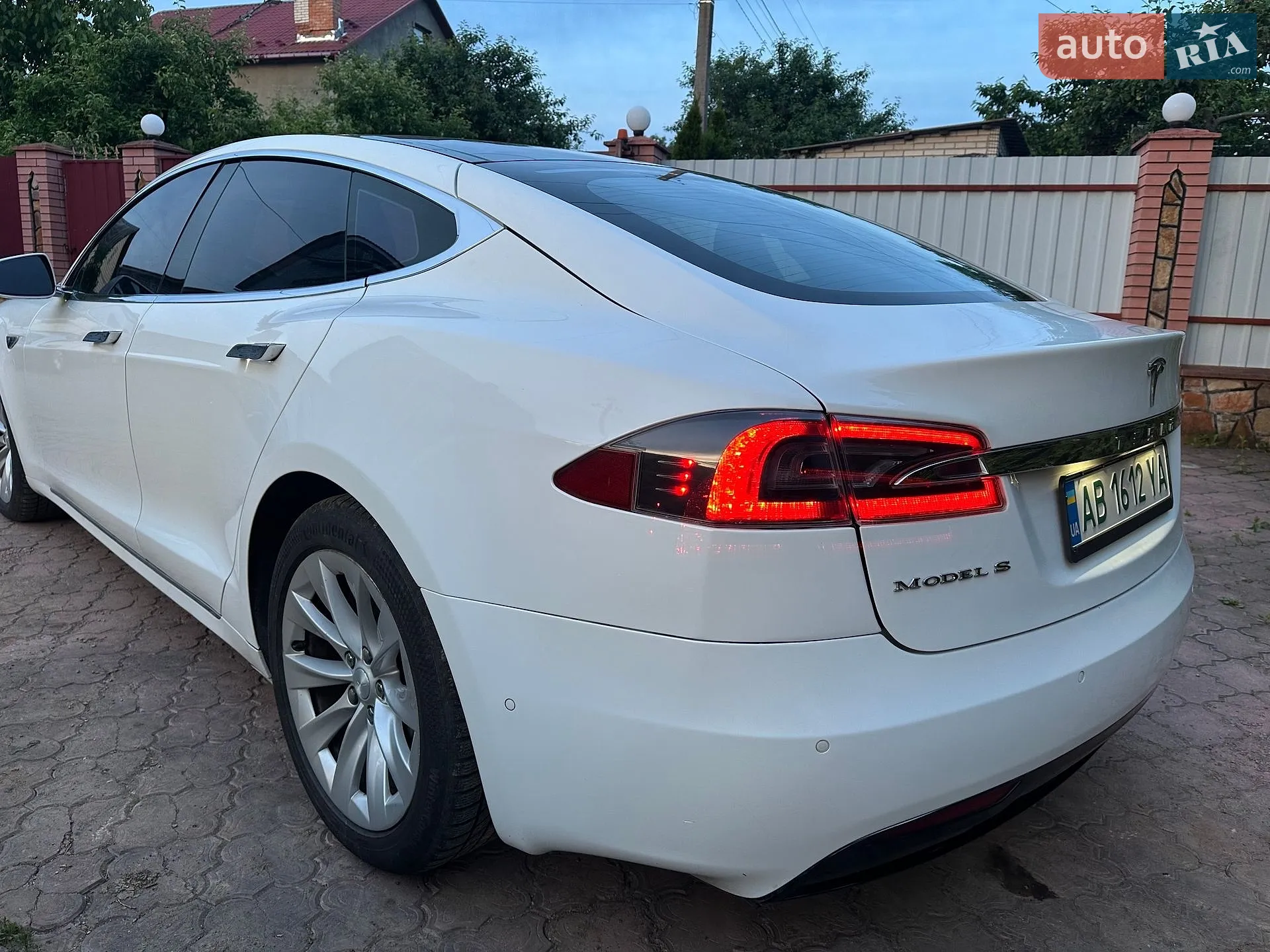 2016 Tesla Model S - мініатюра 10