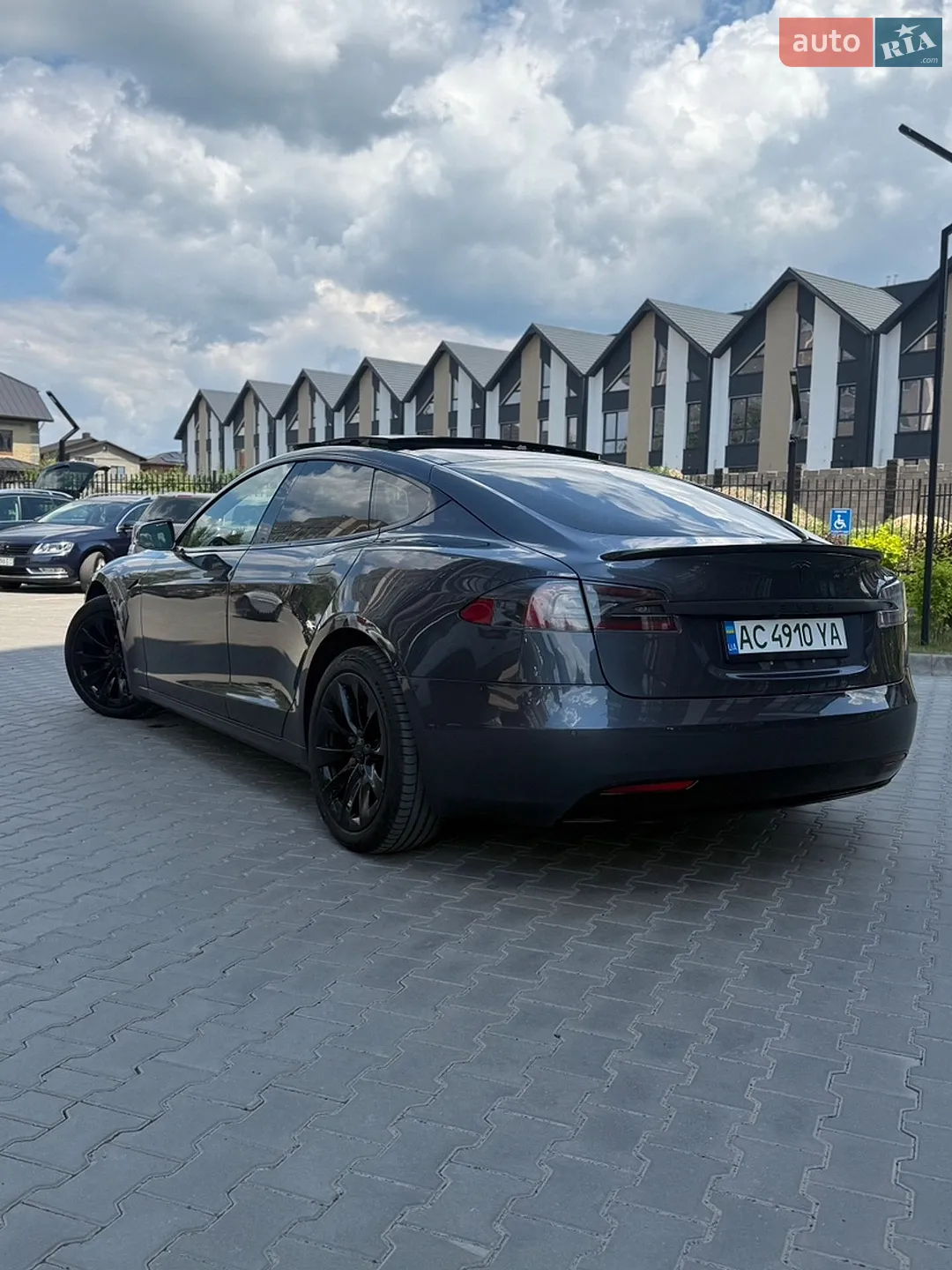 2016 Tesla Model S - мініатюра 31