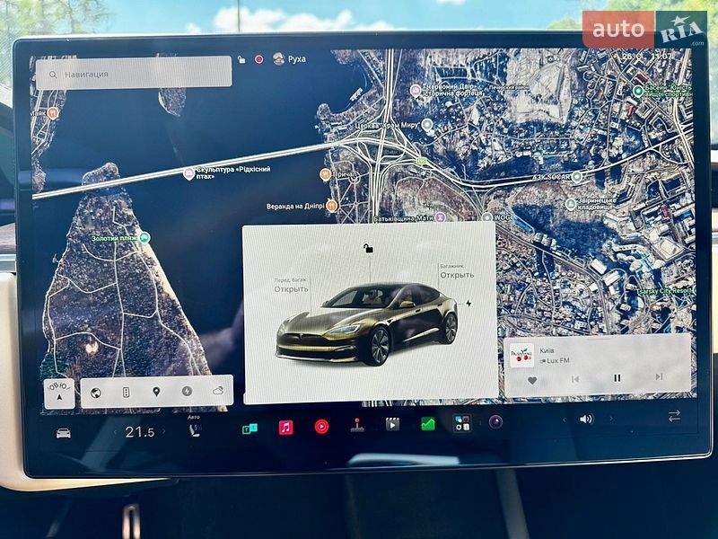 Лифтбек Tesla Model S 2023 в Киеве