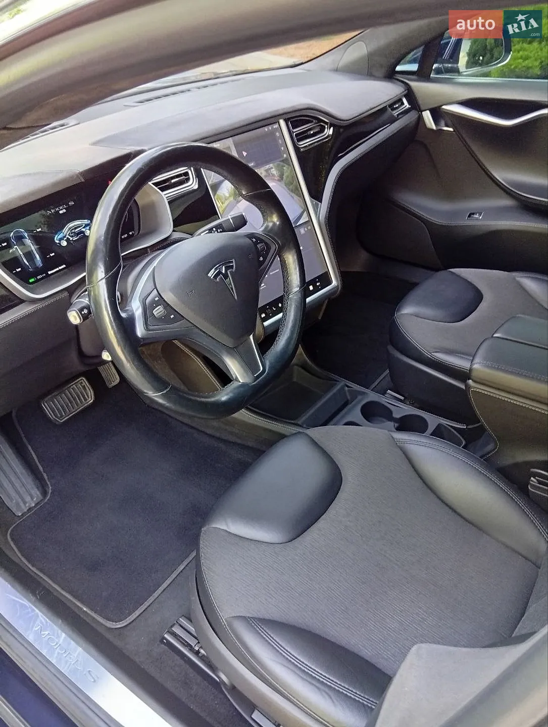 2015 Tesla Model S - мініатюра 4