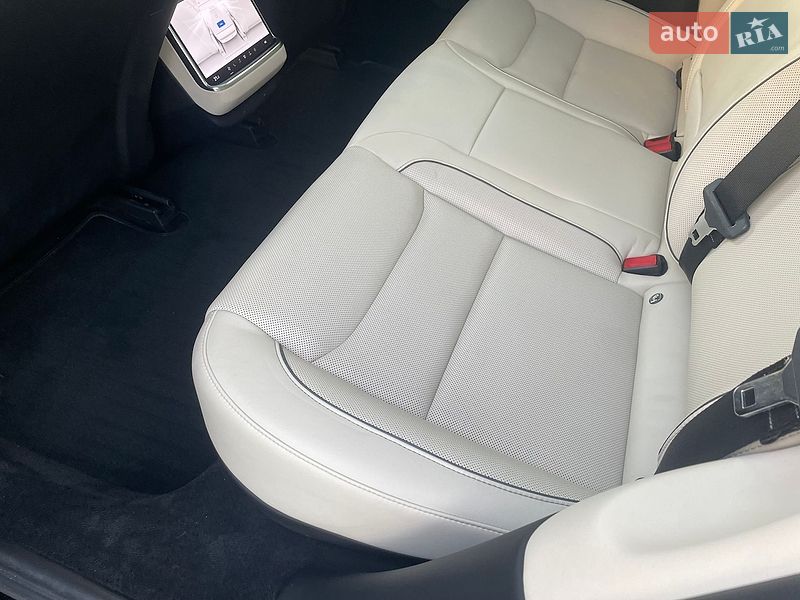 Ліфтбек Tesla Model S 2023 в Львові фото 28 Ліфтбек Tesla Model S 2023 в Львові