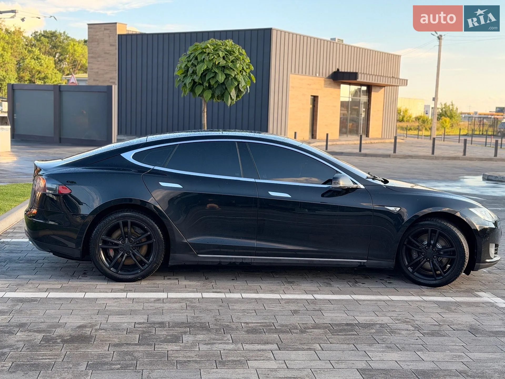 2014 Tesla Model S - мініатюра 8