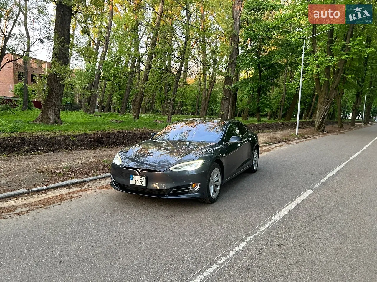 2017 Tesla Model S - мініатюра 4