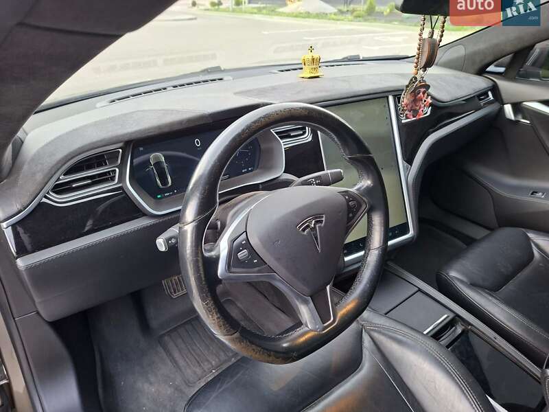2015 Tesla Model-S, VIN 5YJSA7H2XFFP75419:plate — фото 1 (autoria)