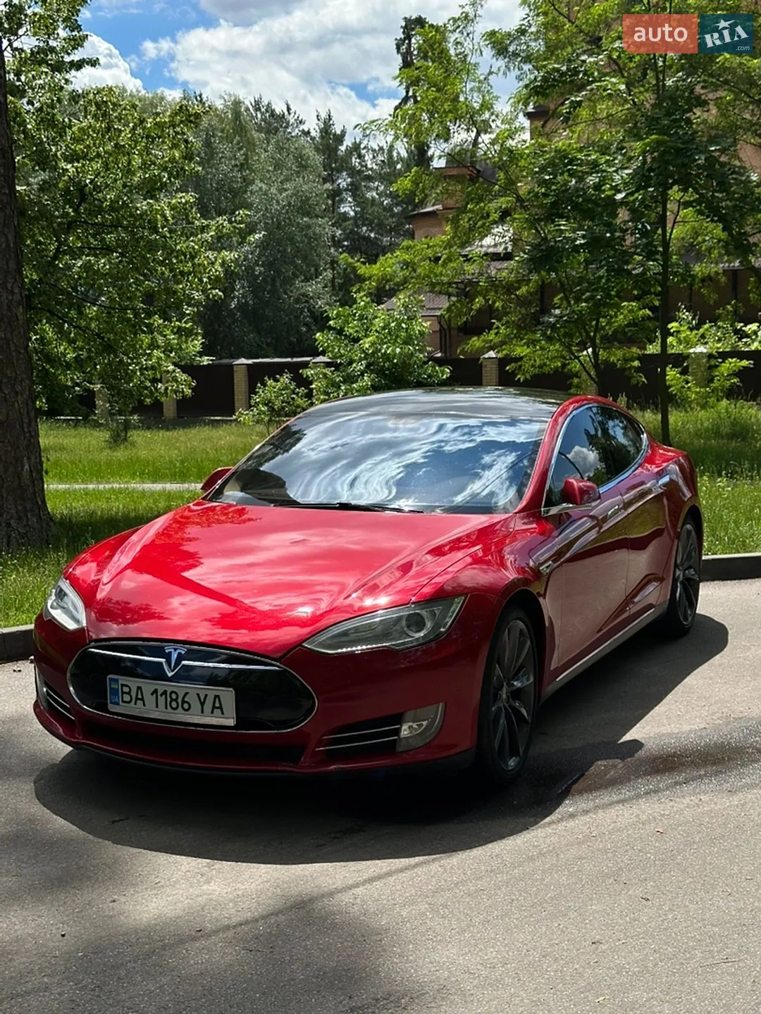 2014 Tesla Model S - мініатюра 3