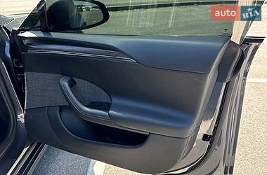 Ліфтбек Tesla Model S 2022 в Дніпрі