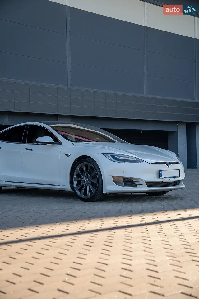 2016 Tesla Model S - мініатюра 16