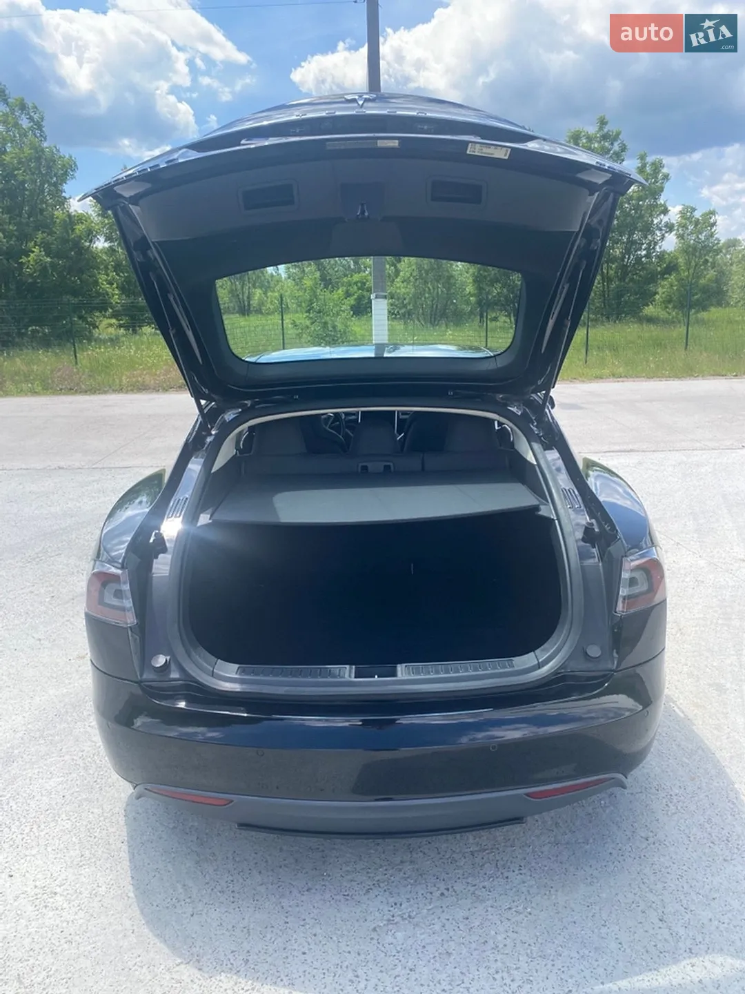 2015 Tesla Model S - мініатюра 10