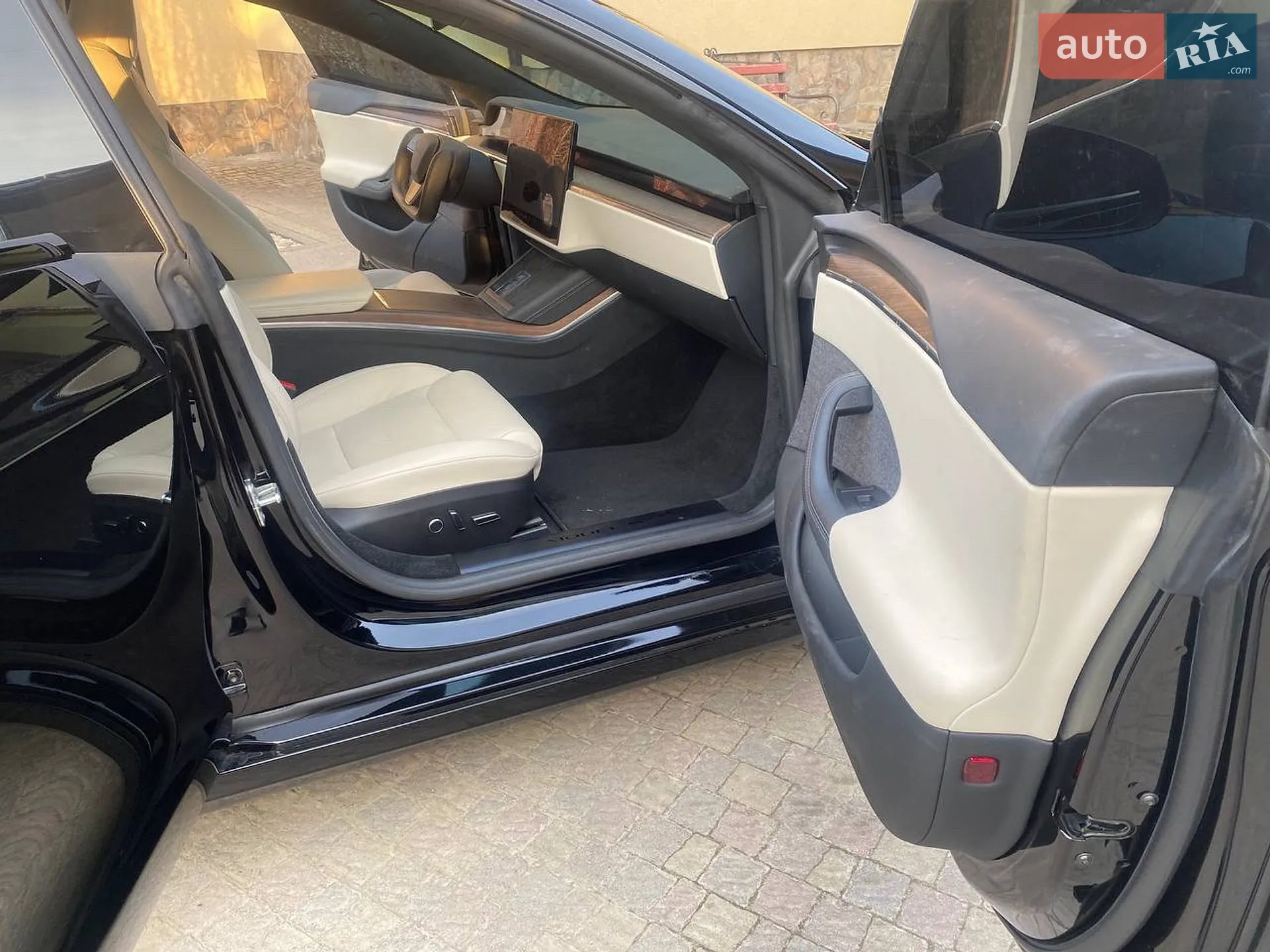 2021 Tesla Model S - мініатюра 8