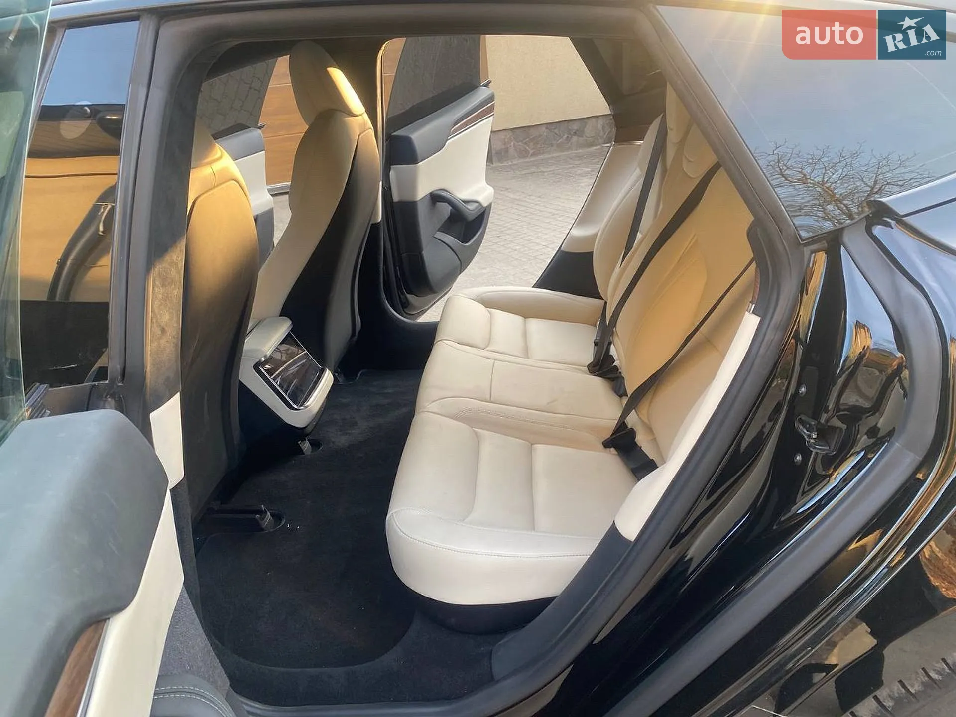 2021 Tesla Model S - мініатюра 11