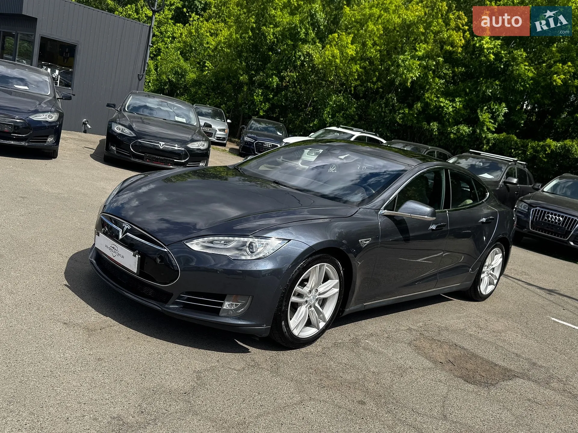 2015 Tesla Model S - фото 1