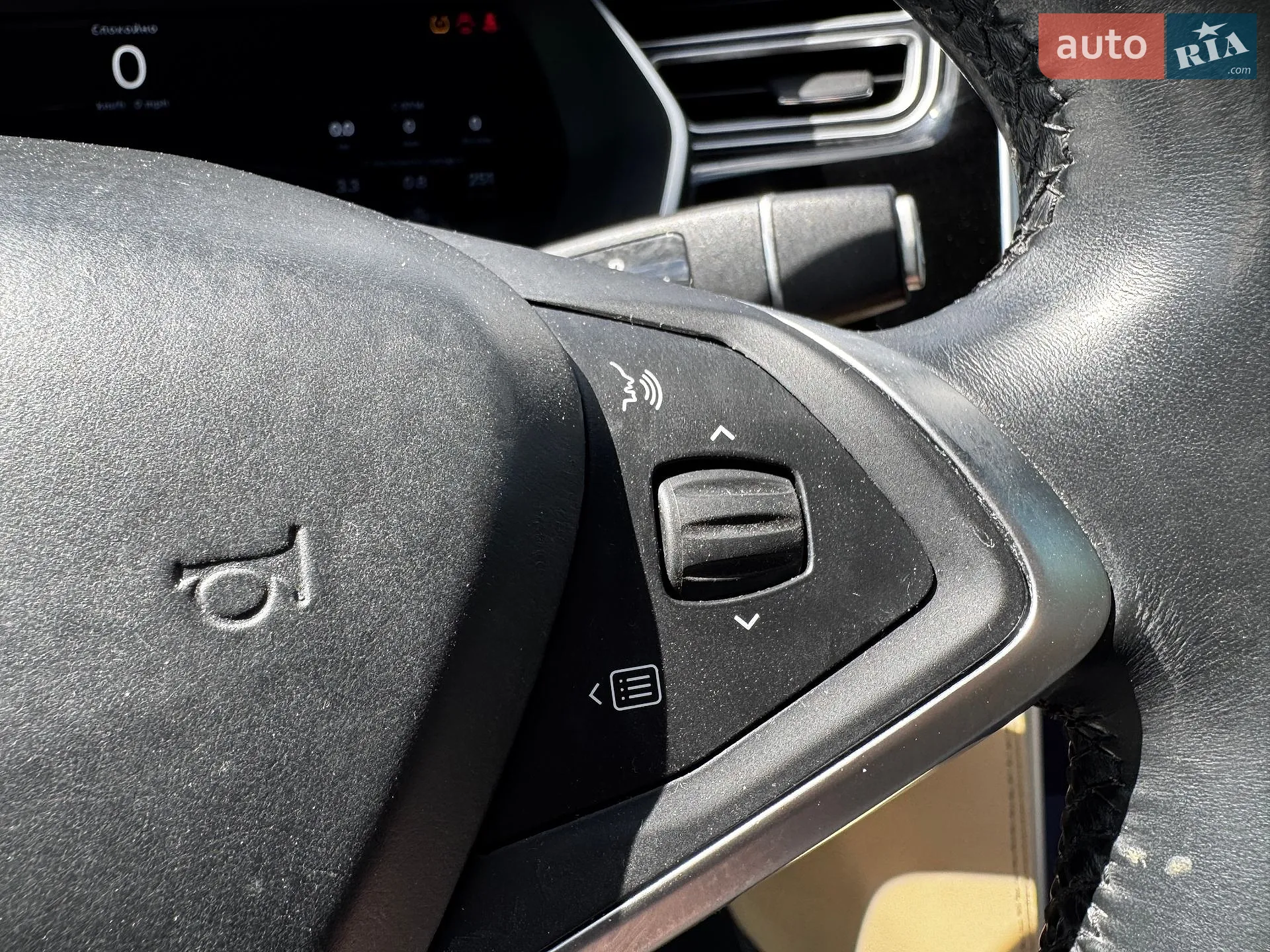 2015 Tesla Model S - мініатюра 30