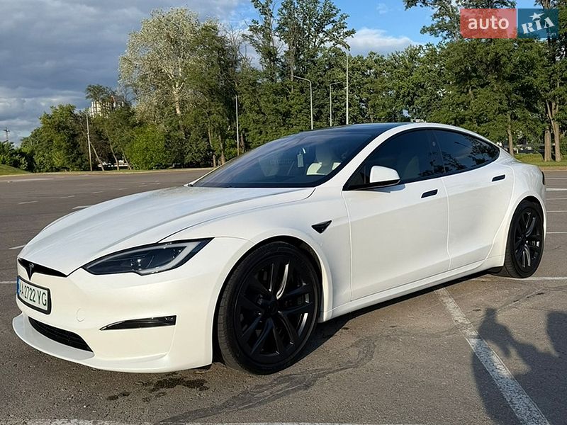 Лифтбек Tesla Model S 2023 в Киеве фото 9 Лифтбек Tesla Model S 2023 в Киеве