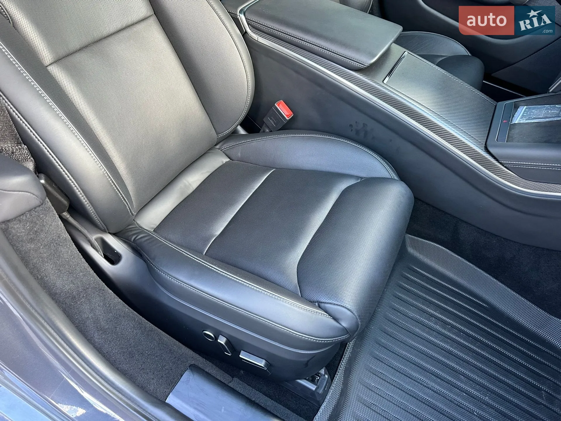 2022 Tesla Model S - мініатюра 23
