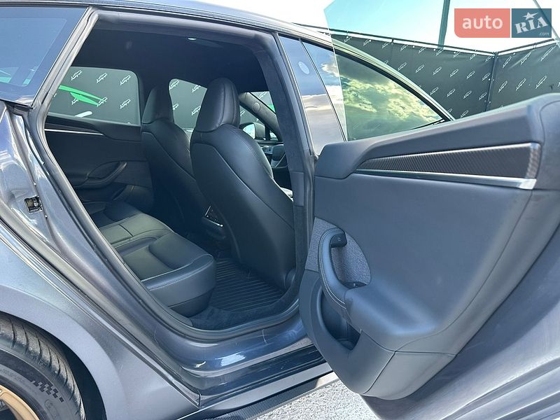 Ліфтбек Tesla Model S 2022 в Києві