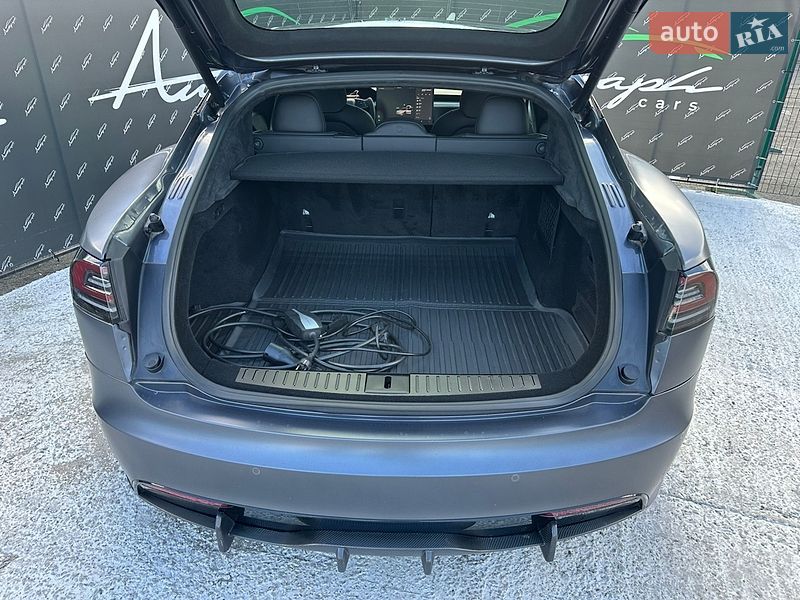 Ліфтбек Tesla Model S 2022 в Києві